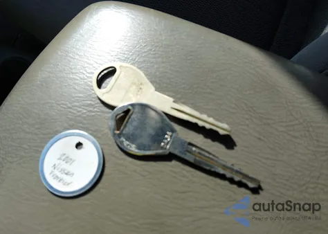 2001 Nissan Frontier Xe z USA, uszkodzony, nr VIN 1N6DD26S01C339851